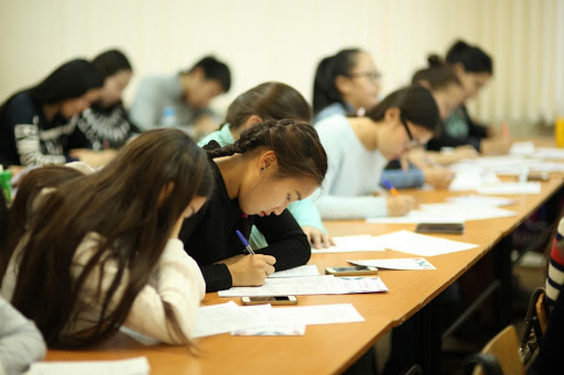 В Госдуме обсудят введение обязательных тестов на наркотики в школах
