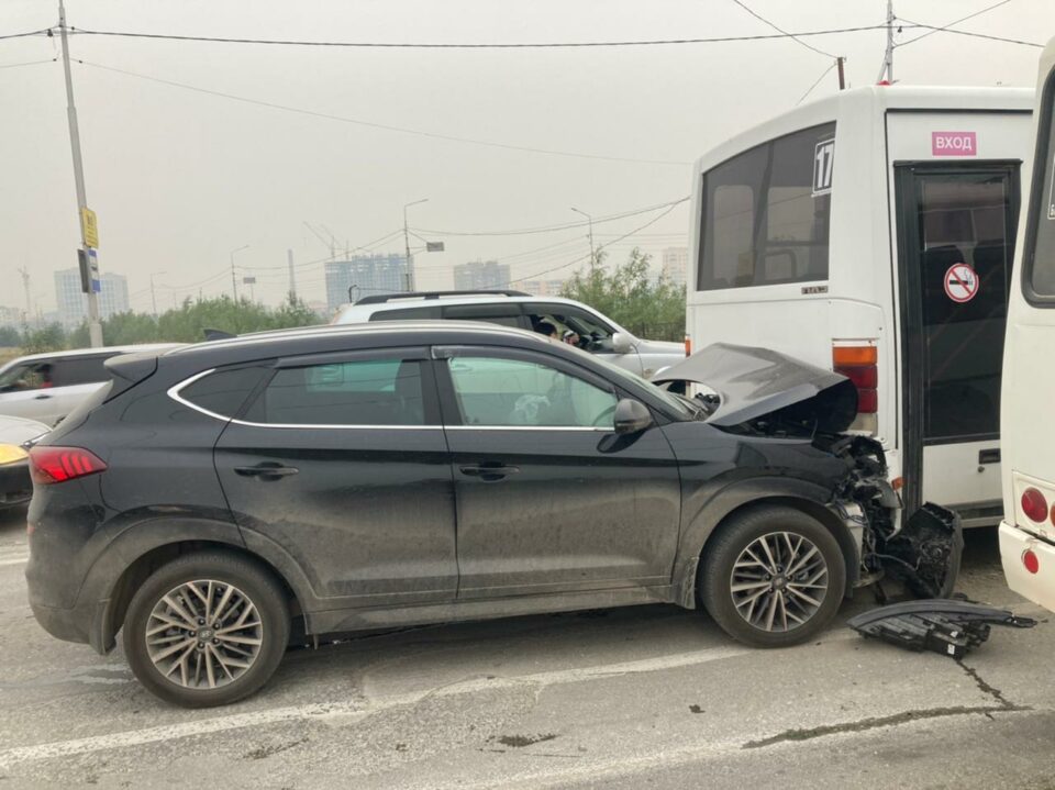 В Якутске нетрезвые водители устроили автоаварии