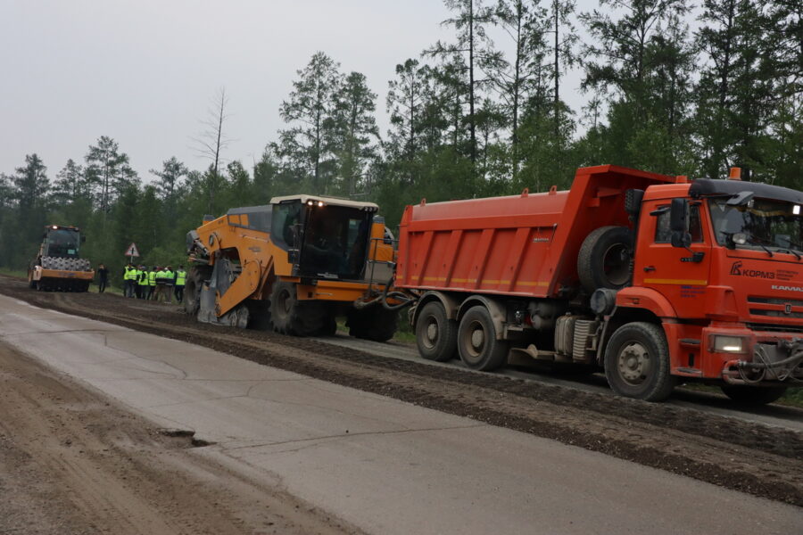 В Якутии планируют заасфальтировать более 20 км автодороги "Умнас"