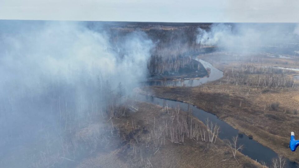 В Якутии тушат 49 лесных пожаров