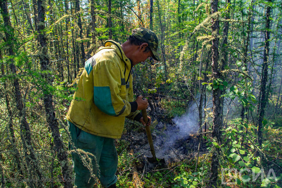 В Якутии за сутки ликвидировали три пожара в Ленском, Усть-Майском и Мирнинском районах