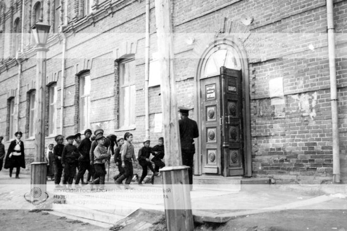 Рубрика "Кадр": Как строили самое стильное здание Якутска начала века