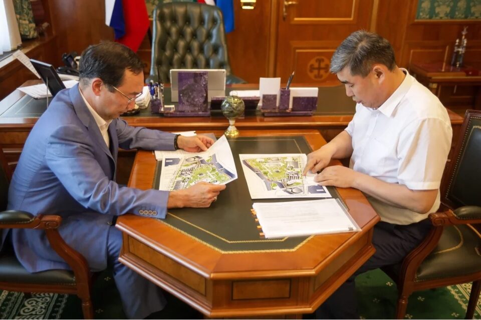 Глава Якутии провел рабочую встречу с ректором Северо-Восточного федерального университета