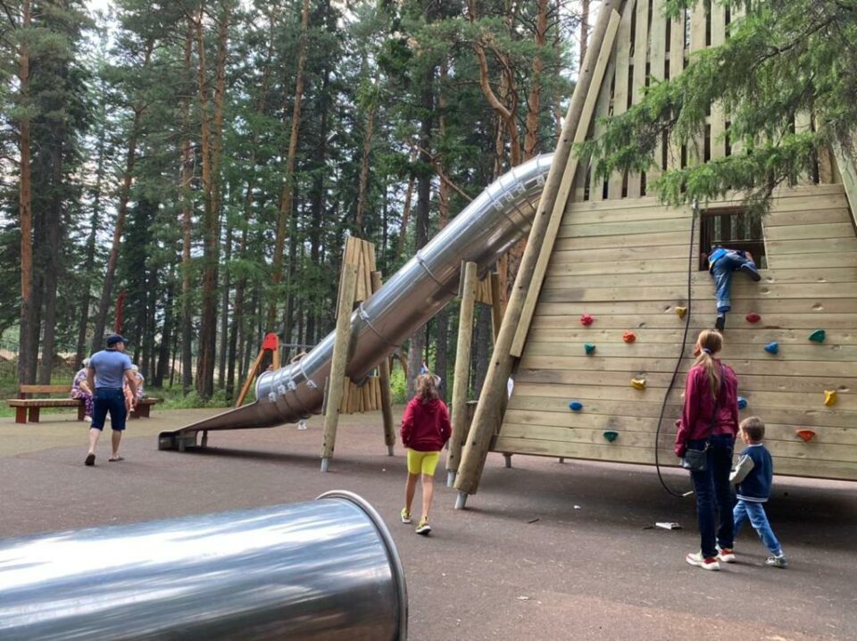 В Ленске открыли обновленный парк культуры и отдыха
