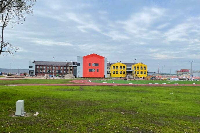 Пример для всех. В селе Октемцы Якутии завершают строительство школы-сада на 320 мест
