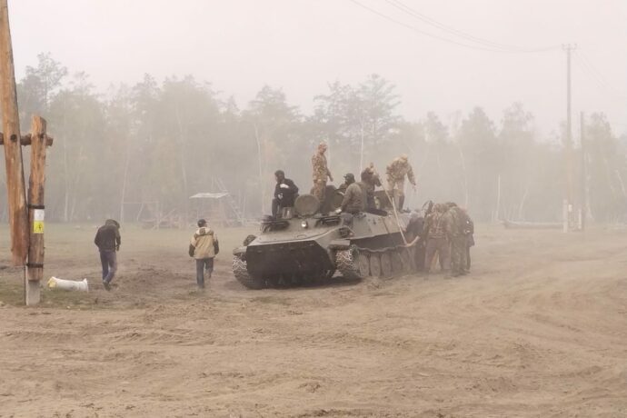 В Намском районе Якутии работает военная техника для борьбы с лесными пожарами