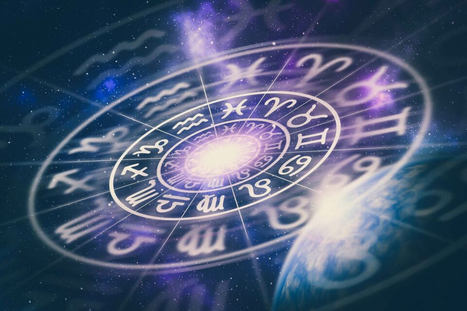 Гороскоп на 12 декабря 2022 года для всех знаков зодиака
