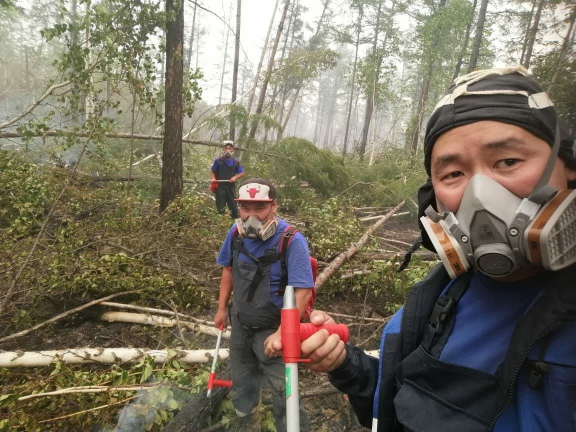 Угроза от лесных пожаров Сангарской нефтебазе Якутии отсутствует