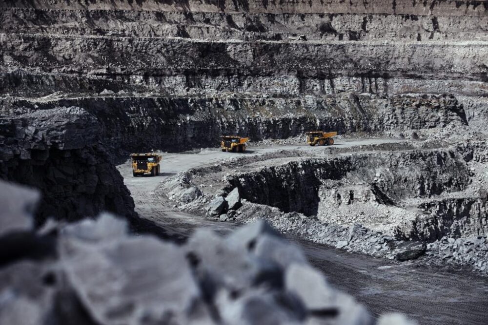 Глава Якутии настаивает на строительстве нового рудника на трубке "Юбилейная"