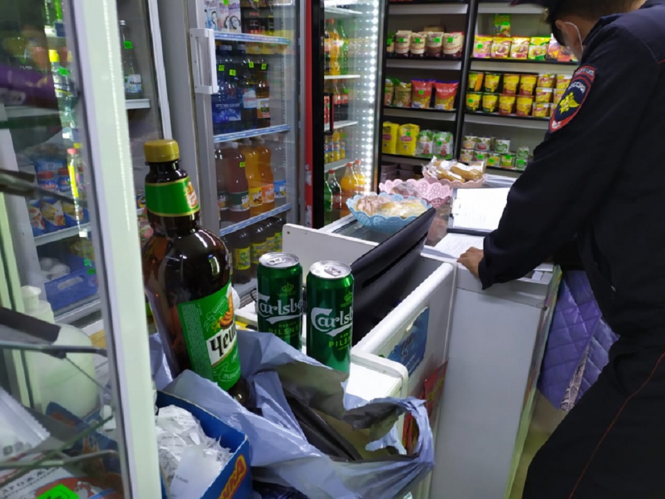 В Якутске полицейские выявили факты незаконной продажи алкогольной продукции