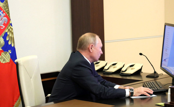 Владимир Путин принял участие в переписи населения через "Госуслуги"