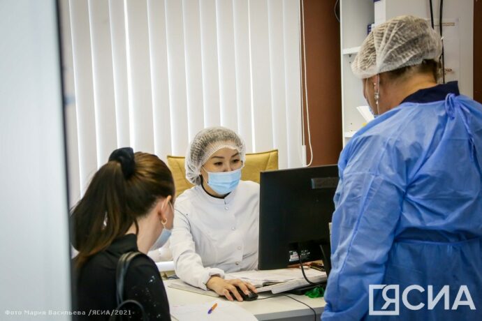 Минздрав Якутии просит при легкой степени течения ОРВИ обращаться к врачу по месту прикрепления