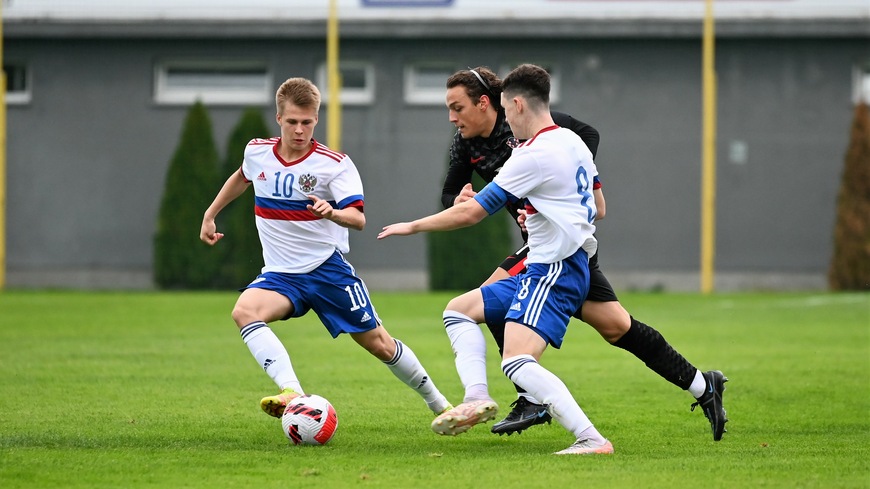 Якутянин Артем Соколов забил гол в ворота сборной Германии на чемпионате Европы