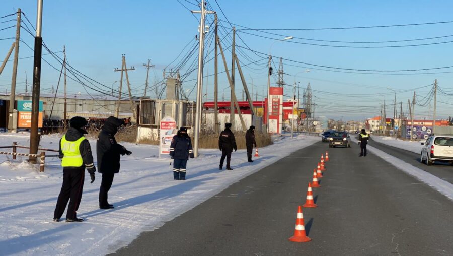 Автоинспекторы проведут массовые проверки на дорогах Якутии