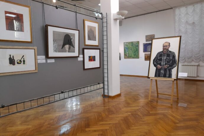 В Якутске открылась выставка выдающегося художника Геннадия Сотникова