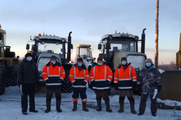 «Дороги Арктики»: Техника к работе по открытию автозимника готова