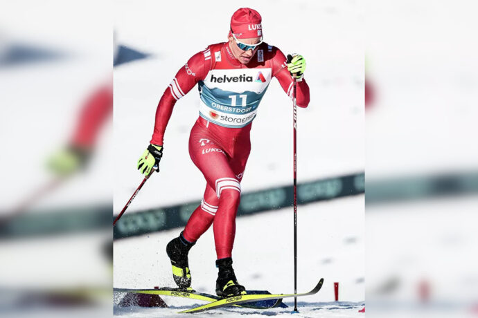Александр Терентьев победил в спринте на первом этапе Кубка мира по лыжным гонкам