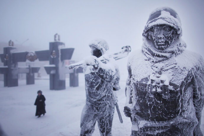 Школьников Оймяконского района Якутии отправили на удаленку из-за сильных морозов