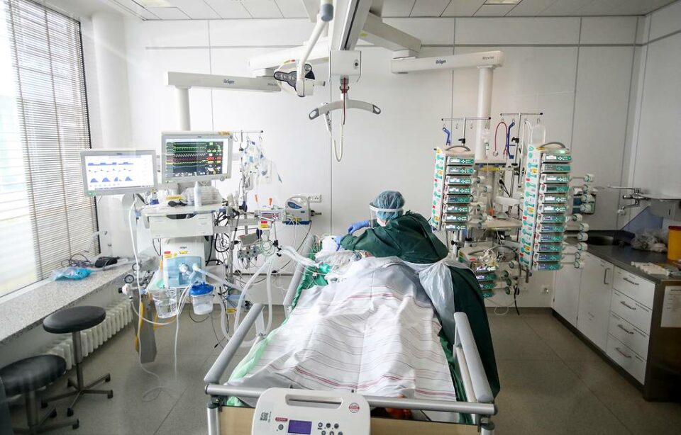 В Якутии госпитализировали 68 человек, или 7,5% от общего количества выявленных случаев COVID-19