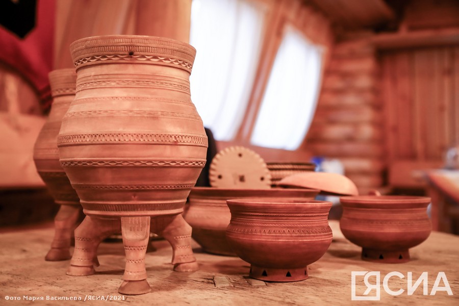 Орудие охоты и традиционную посуду народа саха представили на выставке в Якутске
