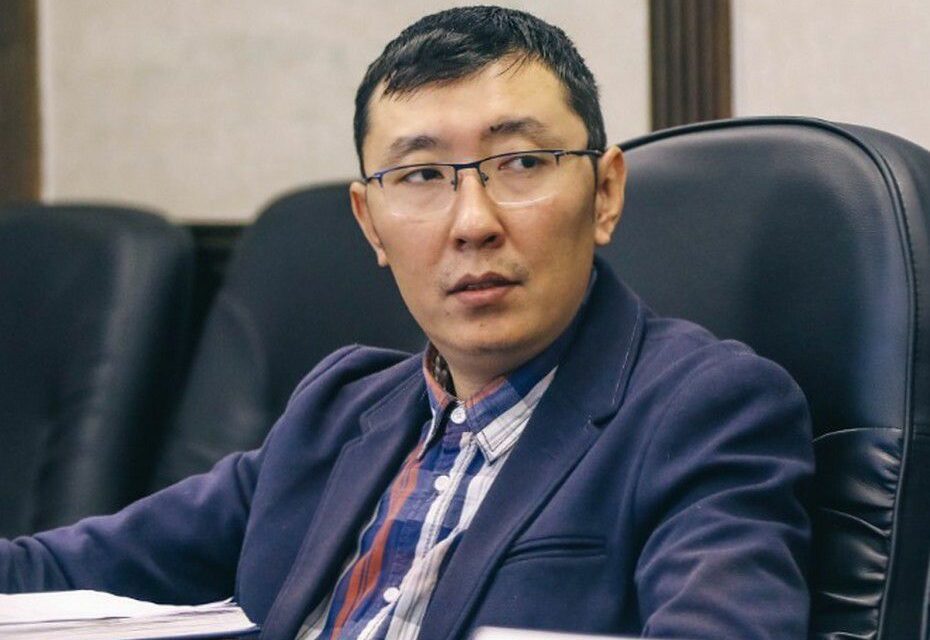 Руководитель редакции газеты. Руководитель редакции газеты