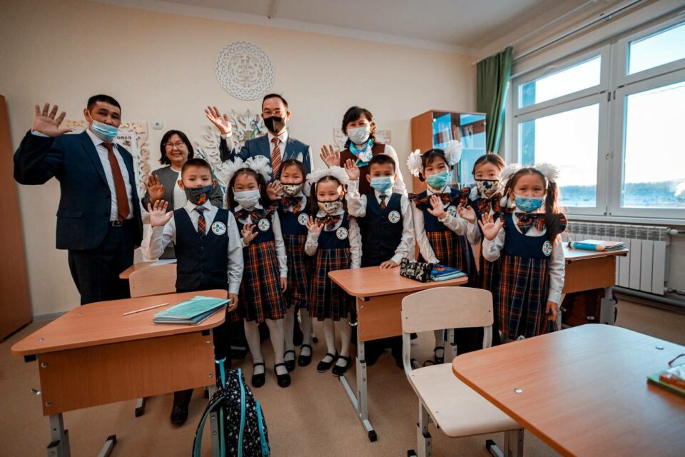 Айсен Николаев: В якутских сёлах дети должны учиться в оснащённых современных школах
