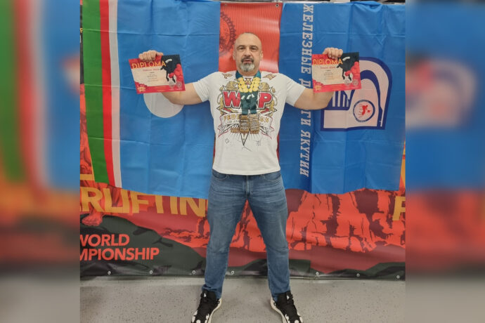 Сотрудник компании "Железные дороги Якутии" стал чемпионом мира по пауэрлифтингу