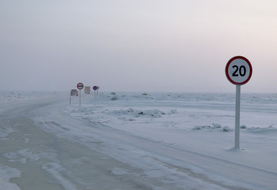 В Якутии функционируют 44 ледовые переправы