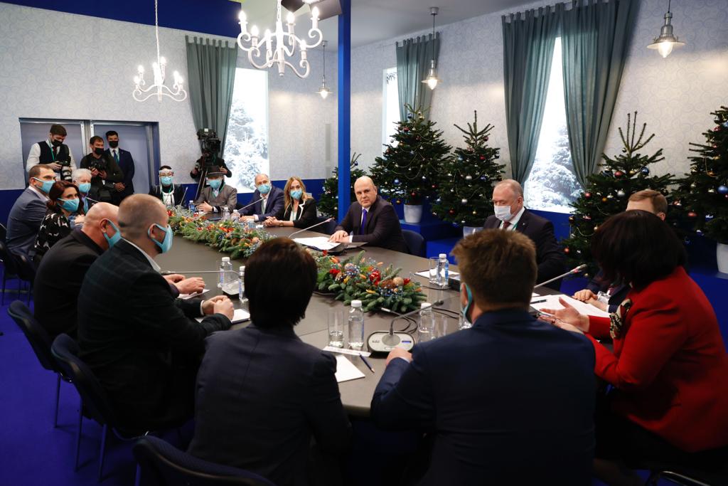Премьер-министр России Михаил Мишустин встретился с ювелирами из Якутии