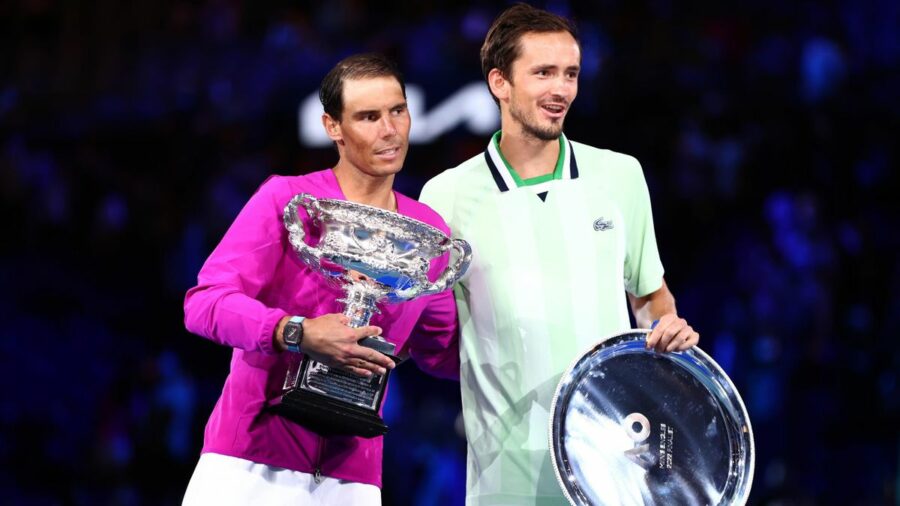 Песков поздравил Надаля с победой и отметил успехи Медведева на Australian Open