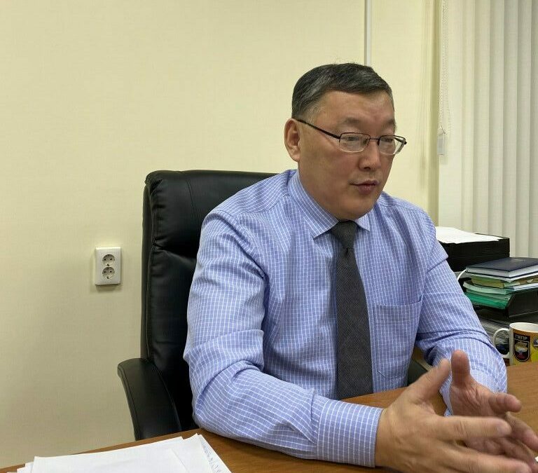 Председатель Федерации профсоюзов Якутии ответил на вопросы в соцсети