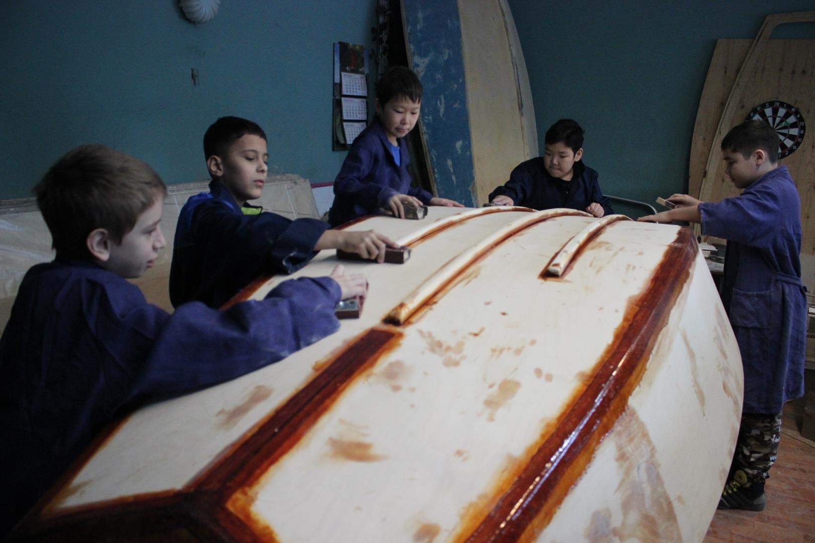 Как в Якутии создают яхты и обучают детей парусному спорту