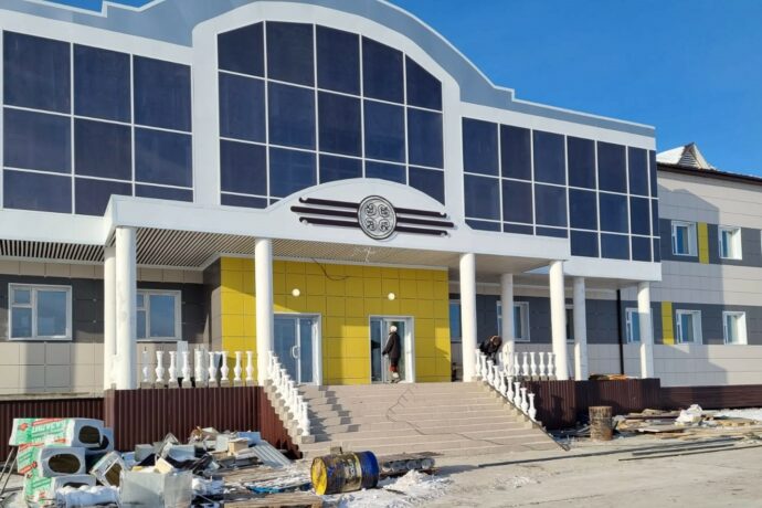 В селе Крест-Кытыл Намского улуса Якутии завершается строительство новой школы