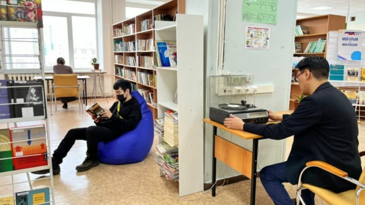 В Национальной библиотеке Якутии открыли пространство «Free Library» — ЯСИА