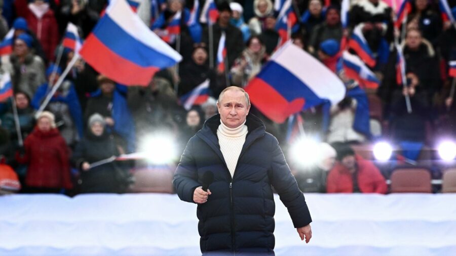 Опрос ВЦИОМ: Работу Владимира Путина одобряют 79% россиян