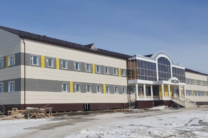 Новую школу в селе Крест-Кытыл Намского района Якутии готовят к открытию