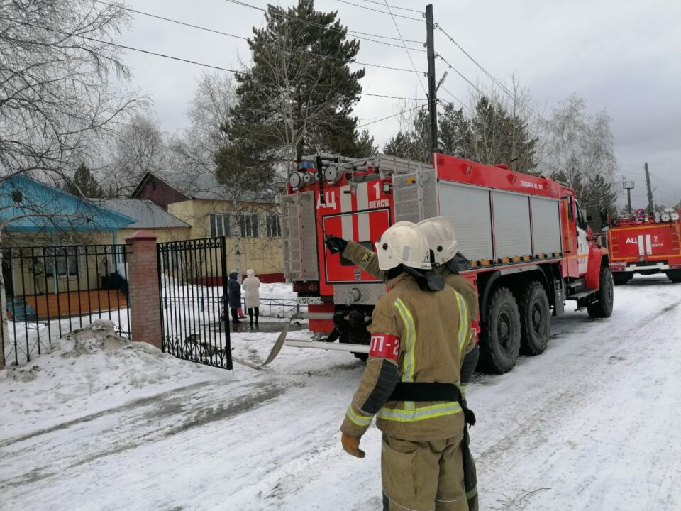 Якутские огнеборцы успешно провели пожарно-тактические учения