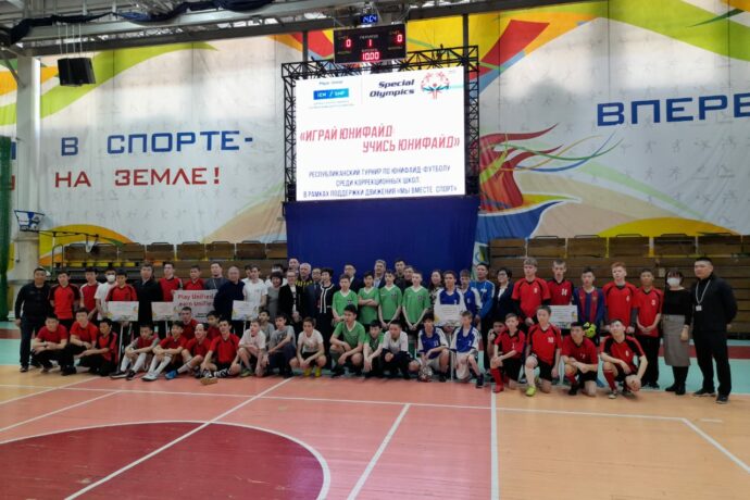В Якутске стартовал турнир по юнифайд-футболу