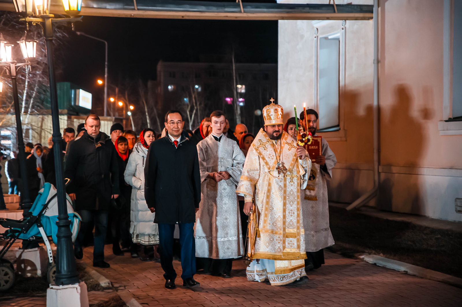 богослужение в храме пасха