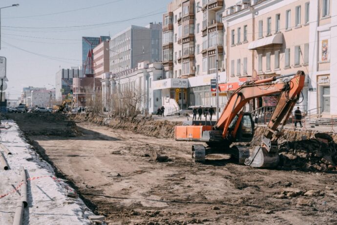 На капремонт проспекта Ленина в Якутске привлекли еще больше дорожной техники