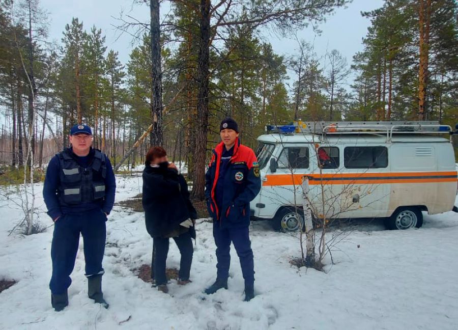 Спасатели Службы спасения Якутии отыскали заблудившуюся женщину