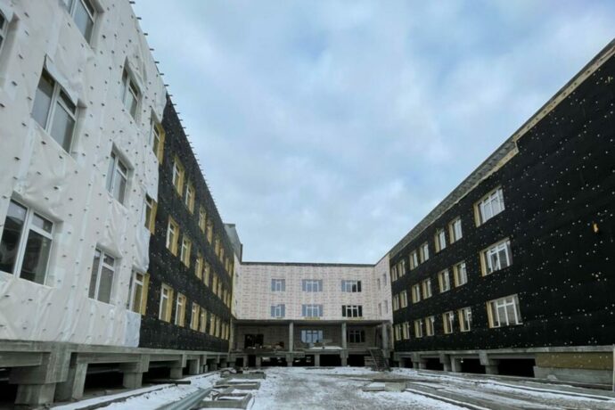 Самую большую школу в Якутии введут до конца этого года