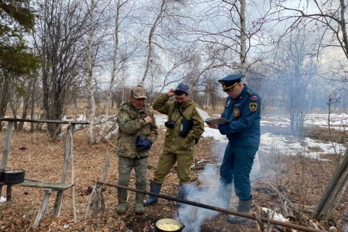 Сотрудниками МЧС России проводятся профилактические мероприятия в лесах