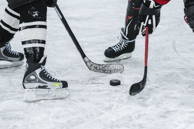 В Якутске стартовала вечерняя лига по хоккею «Кубок Победы»