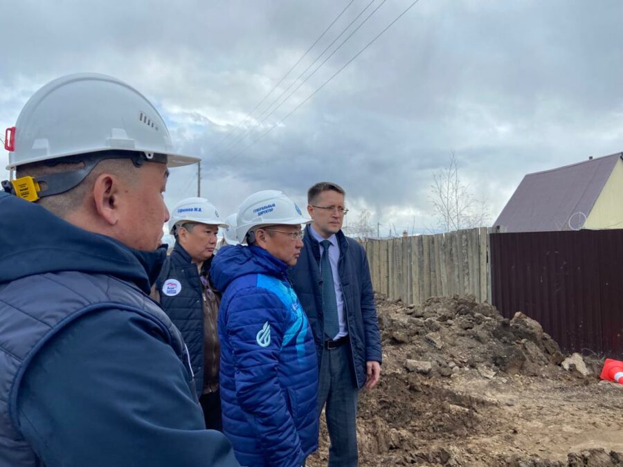 В Якутске проверили ход работы на газовых сетях по Покровскому тракту