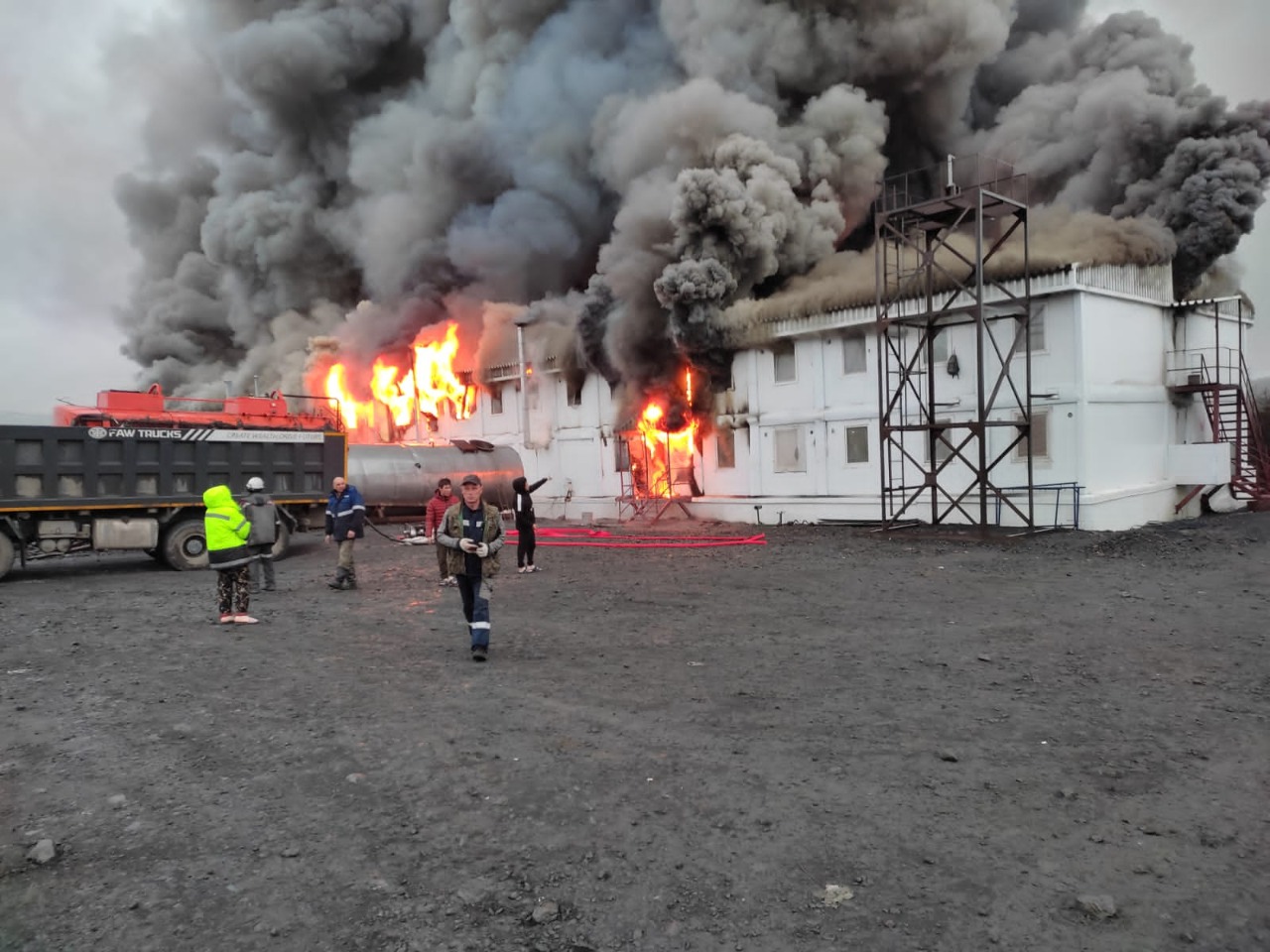 В Якутии сгорело общежитие вахтовиков