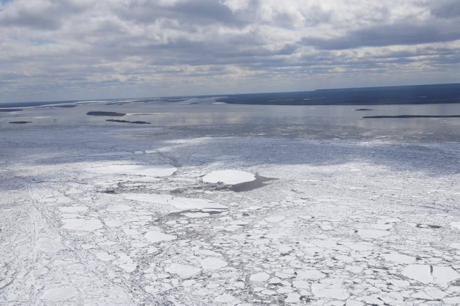 Нижняя кромка льда на реке Лена наблюдается в пределах Иркутской области