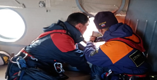 В Якутии спасатели на вертолёте ищут пропавшего без вести оленевода