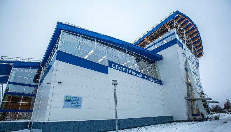 Три спортивных комплекса с крытыми катками введут осенью в Якутии