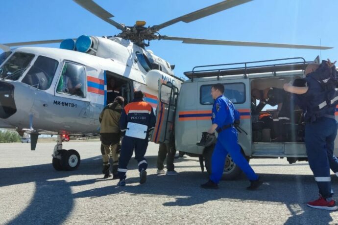 Поиски пропавшего в Якутии самолета приостановлены из-за погодных условий